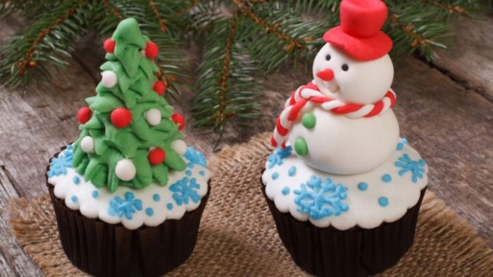 How to make fondant christmas gift box decoration