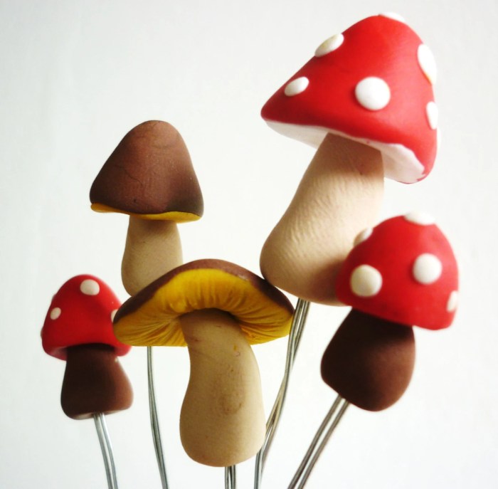 How to make a mushroom decoration